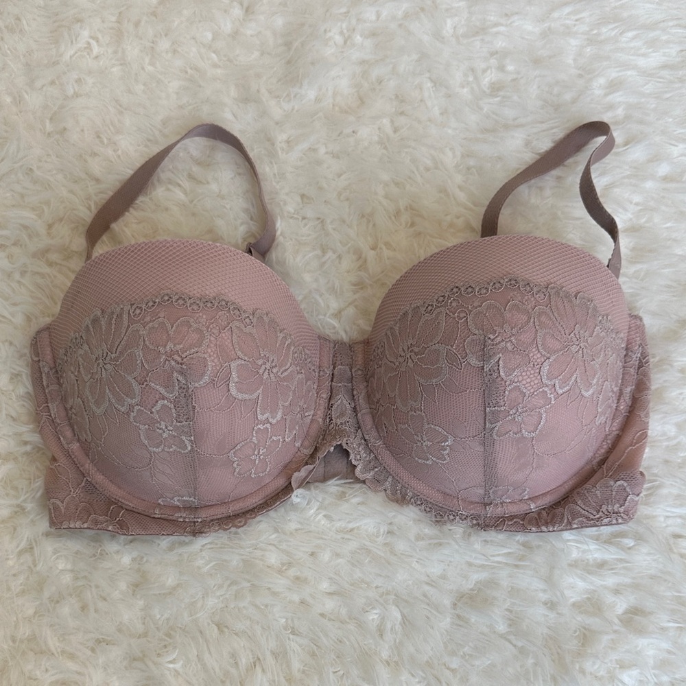 Elegant Lace Underwire Push-up Bra in Blush